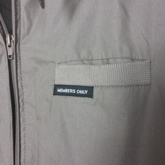 Vintage 80s Authentic Members Only Bomber Jacket Gray Zip Up Size 46 - Picture 5 of 14